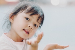 Viết tặng con gái