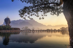 Ngày nghỉ lễ nhớ mẹ hơn…