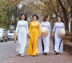Sân ga mùa Thu…