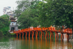 Cầu Thê Húc