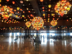 Vào thành phố cuối mùa thu