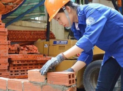Ký ức tuổi thơ tôi: Cô thợ xây