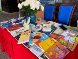 Nhà Búp tặng sách nhân Ngày sách và Văn hóa đọc