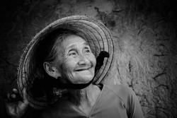 Bà ơi!