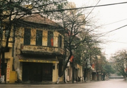 Ta ngồi vẽ nắng