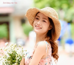 Tại sao mắt ở phía trước mặt